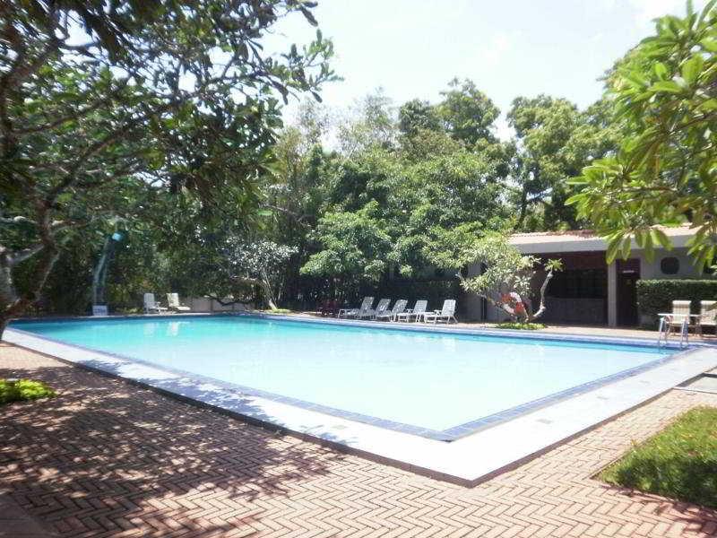 Peacock Beach Hotel Hambantota Luaran gambar