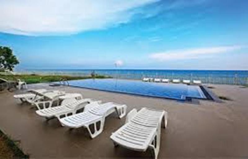 Peacock Beach Hotel Hambantota Luaran gambar