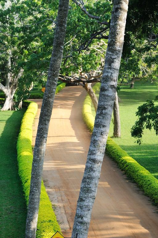 Peacock Beach Hotel Hambantota Luaran gambar