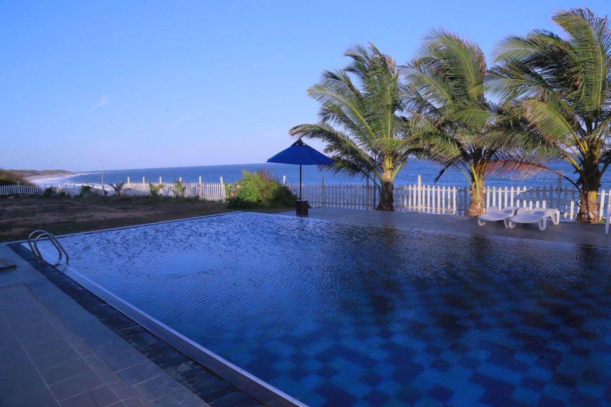Peacock Beach Hotel Hambantota Luaran gambar