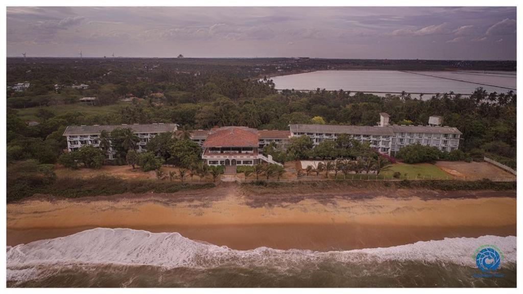 Peacock Beach Hotel Hambantota Luaran gambar
