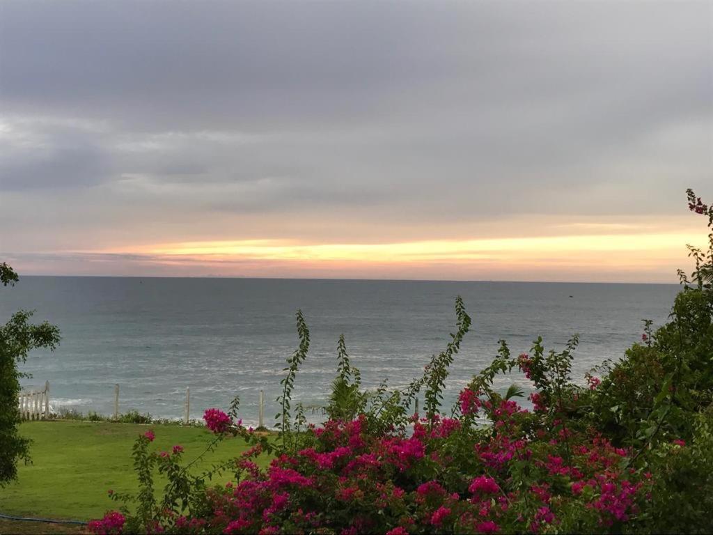Peacock Beach Hotel Hambantota Luaran gambar