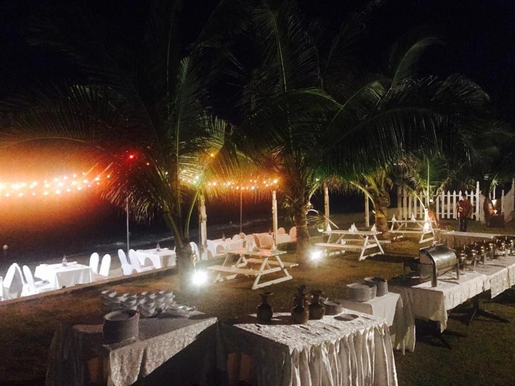Peacock Beach Hotel Hambantota Luaran gambar
